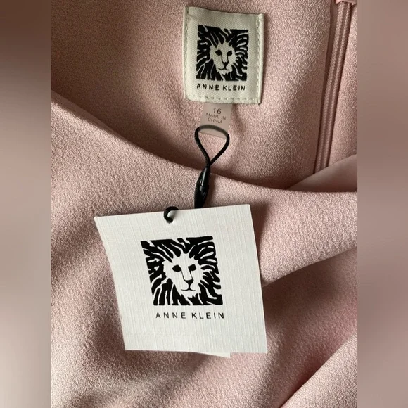 Anne Klein Ruched Side Sheath Dress - Picture 2 of 5